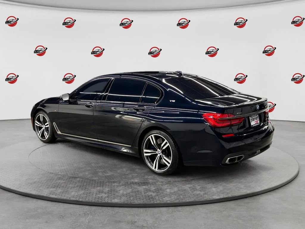 Used 2018 BMW M760i xDrive AWD/4WD image 3
