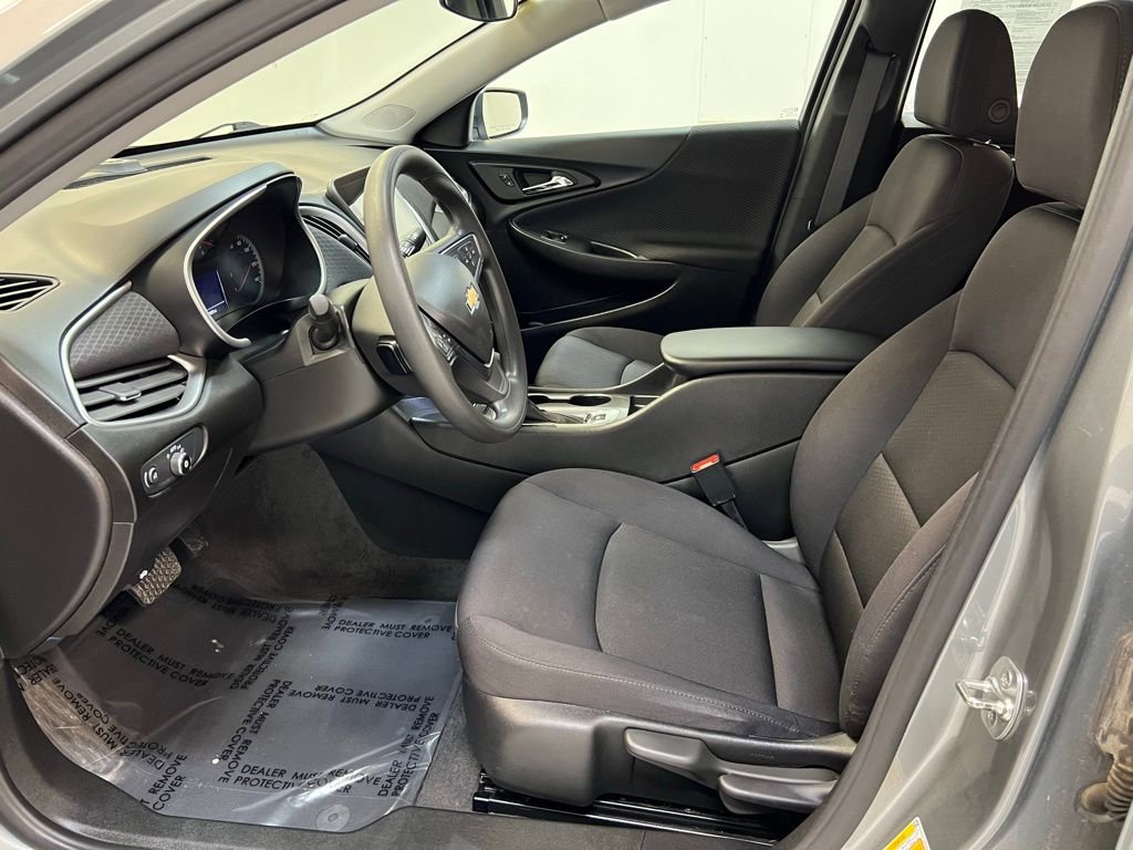 Used 2025 Chevrolet Malibu LS FWD image 15