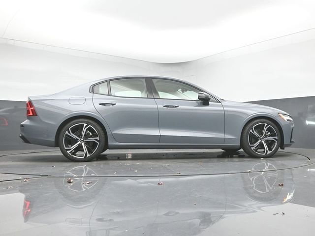 Used 2024 Volvo S60 B5 Ultimate image 43