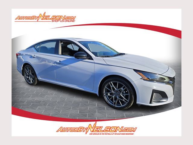 Used 2024 Nissan Altima 2.0 SR FWD image 1