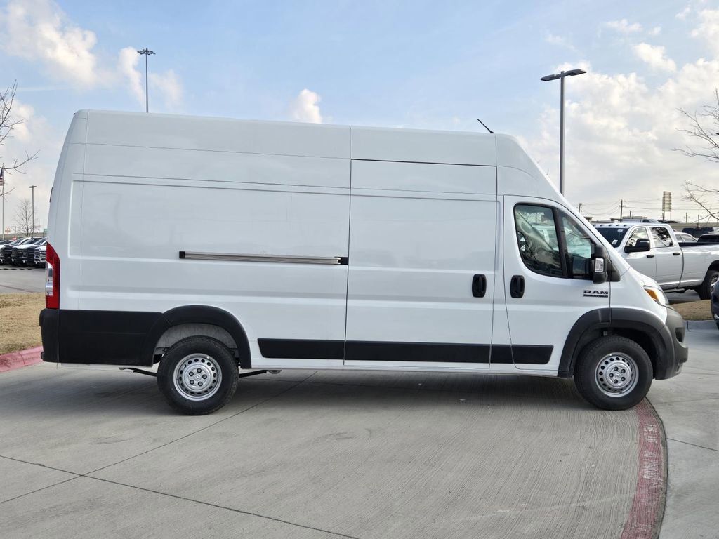 New 2025 RAM ProMaster 3500 w/ Roll-Up Rear Door Package image 4