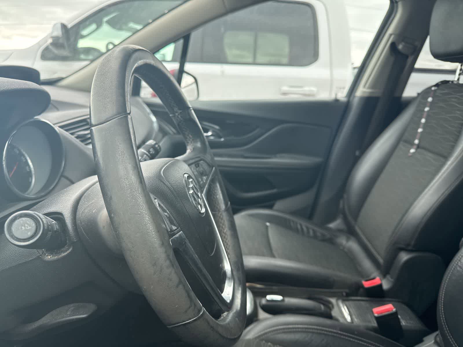 Used 2015 Buick Encore Convenience FWD image 32