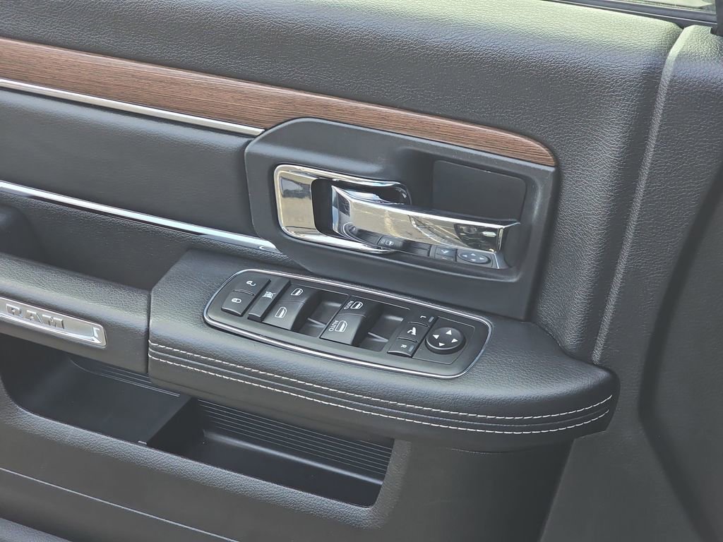 Used 2014 RAM 1500 Laramie w/ Convenience Group image 27