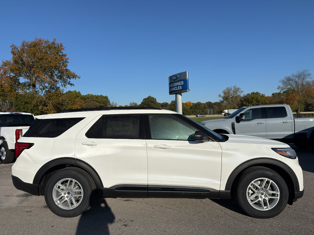 New 2026 Ford Explorer Active w/ Active Comfort Package image 4