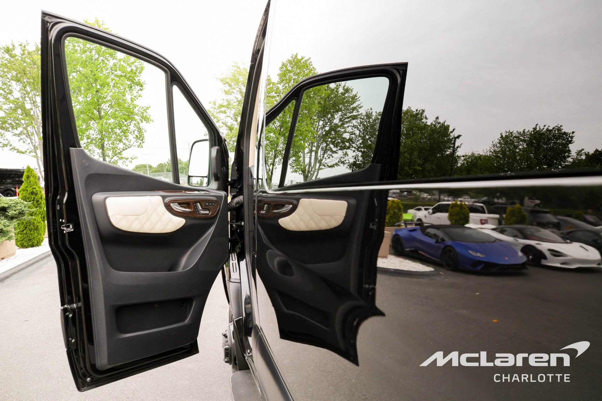 Used 2023 Mercedes-Benz Sprinter 3500 image 10