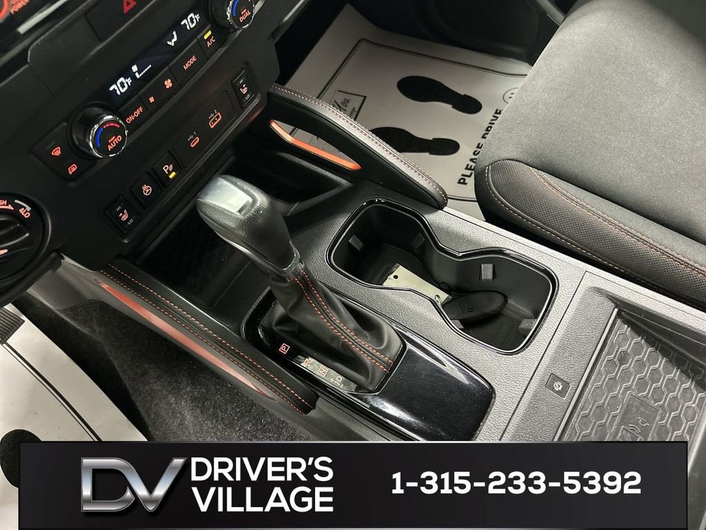 Used 2022 Nissan Frontier PRO-4X image 18