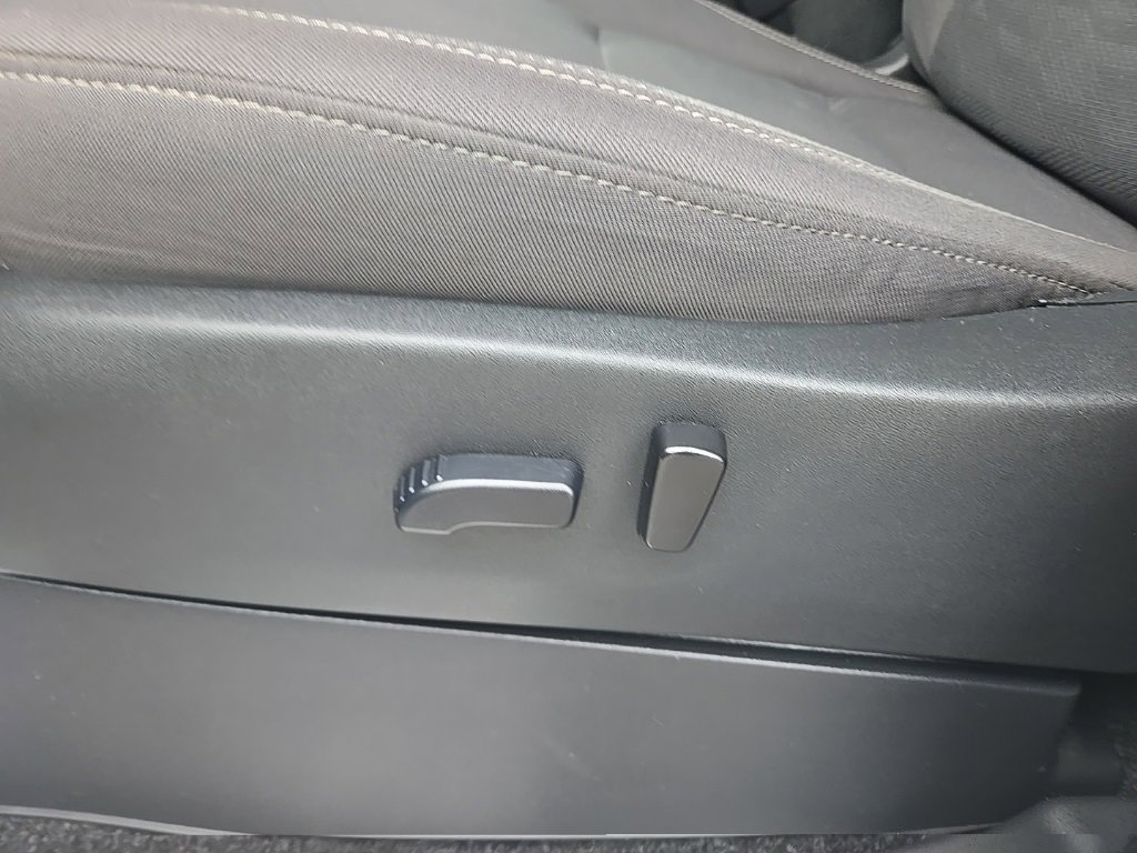 Used 2023 Nissan Frontier SV w/ Midnight Edition Package image 10