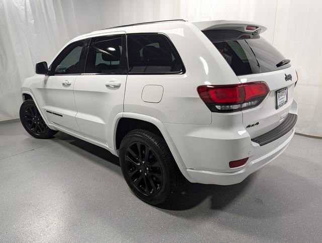 Used 2021 Jeep Grand Cherokee Laredo X AWD/4WD image 5