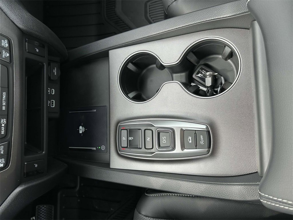 New 2025 Honda Ridgeline RTL+ image 17