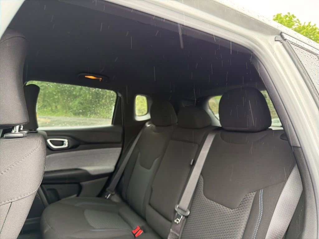 Used 2024 Jeep Compass Sport AWD/4WD image 11
