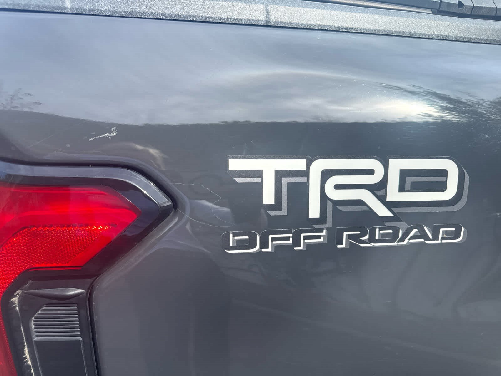 Used 2024 Toyota Tacoma TRD Off-Road w/ TRD Off Road Upgrade Package AWD/4WD image 5