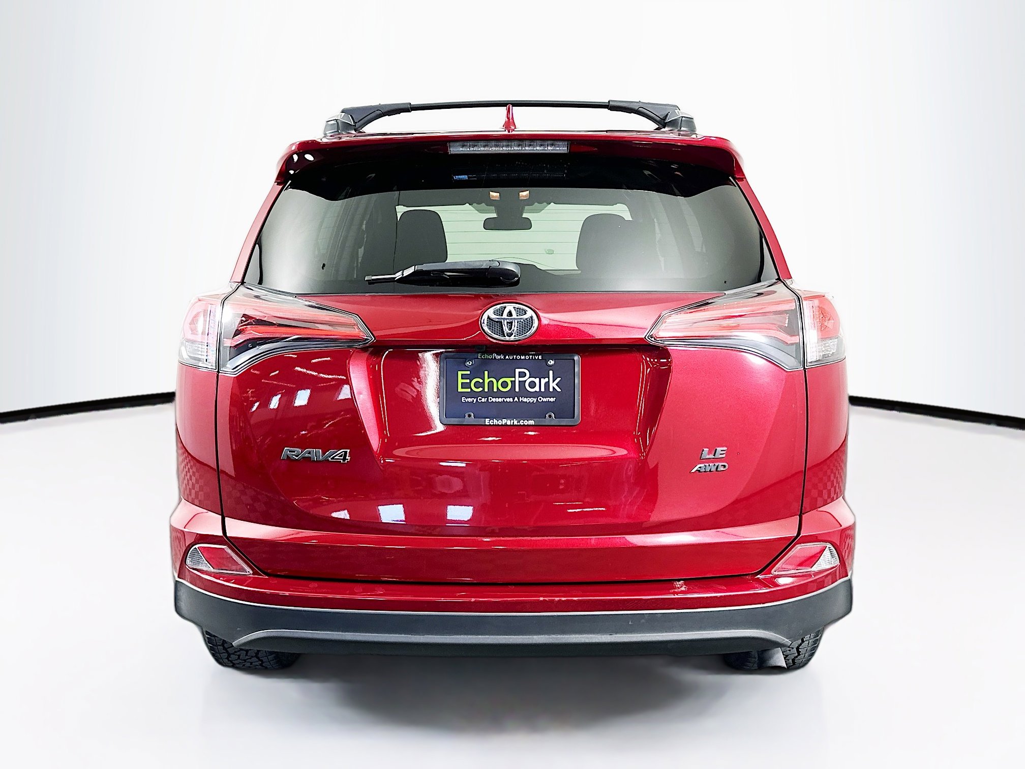 Used 2018 Toyota RAV4 LE w/ Carpet Mat Package image 7