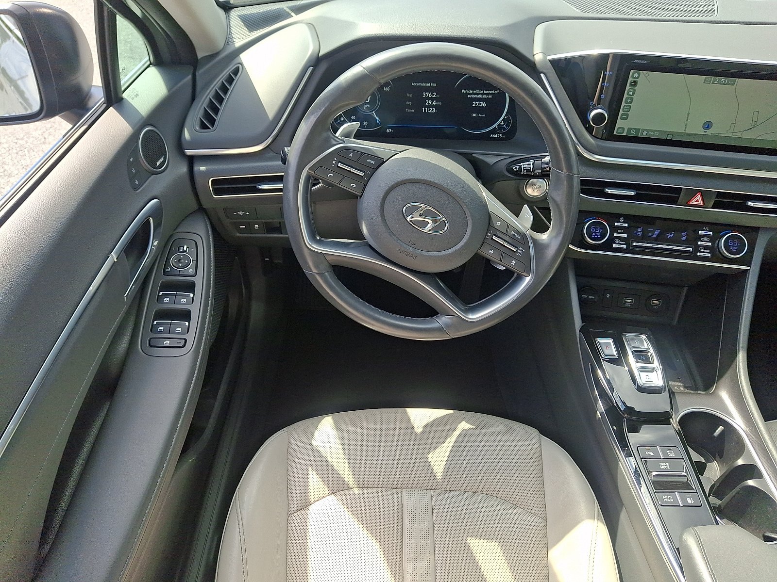 Used 2021 Hyundai Sonata Limited w/ Preferred Accessory Package FWD image 12