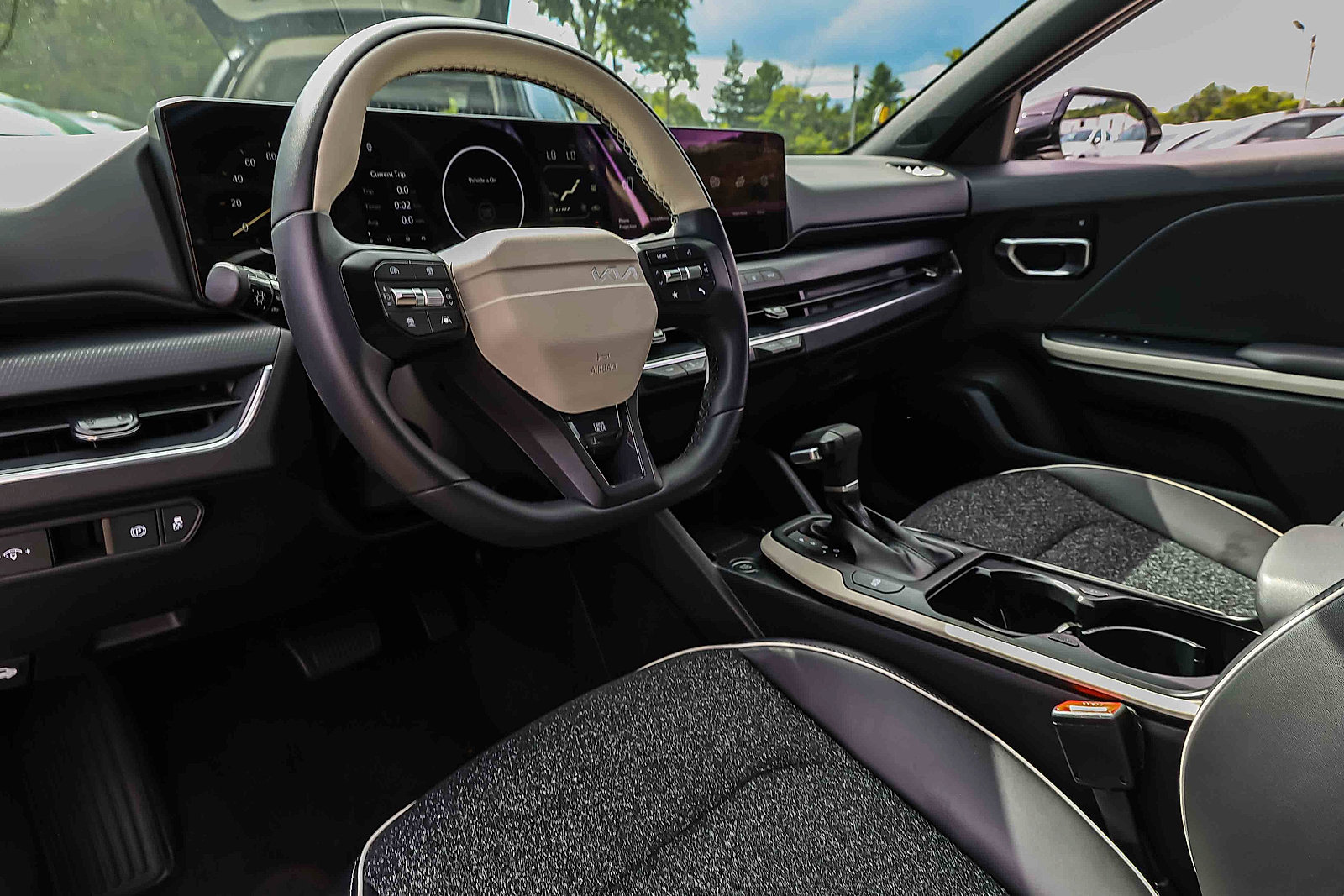Certified 2025 Kia K4 GT-Line FWD image 7