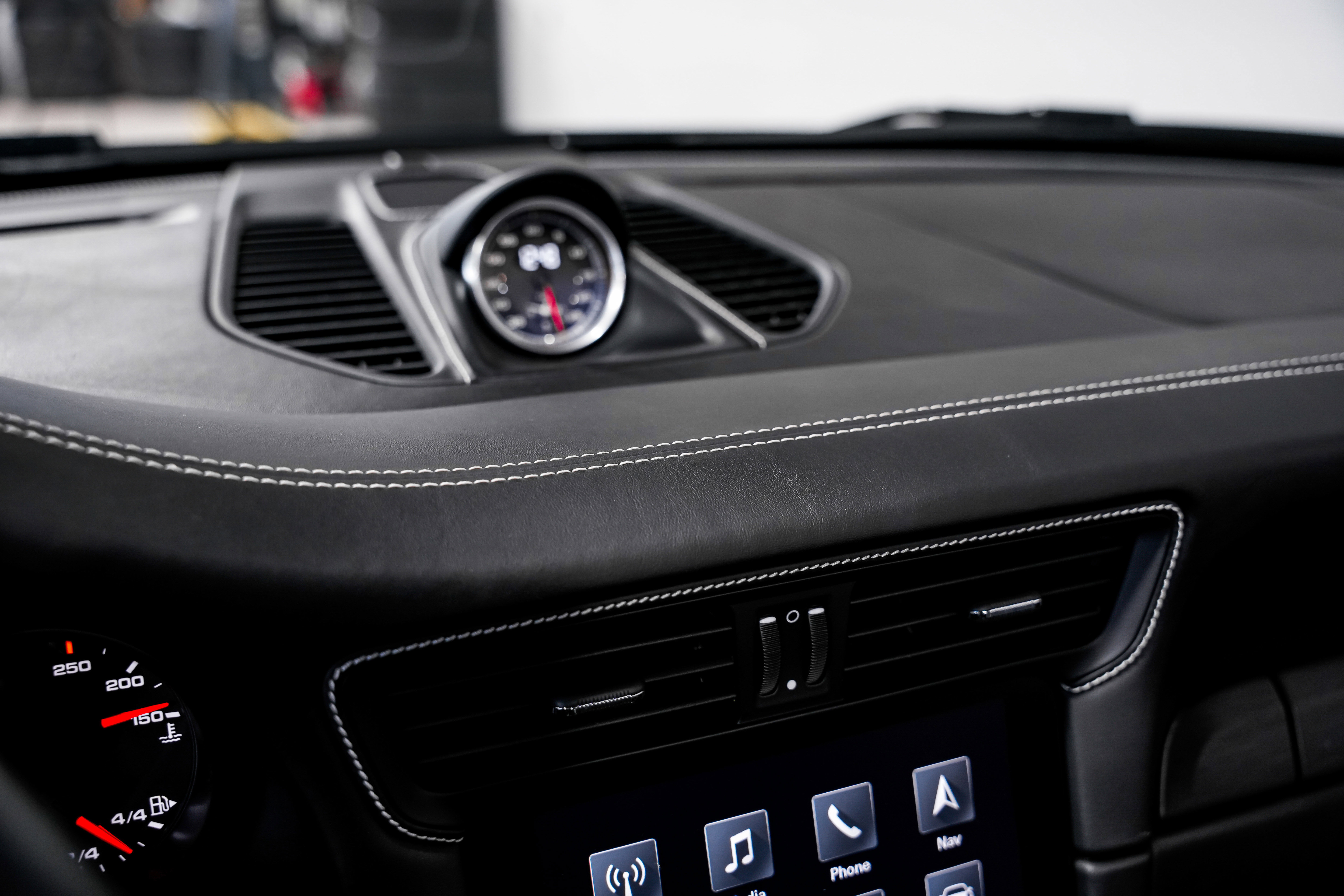 Used 2019 Porsche 911 Targa 4 GTS image 13