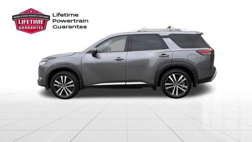 Used 2025 Nissan Pathfinder Platinum w/ Cargo Package FWD image 2