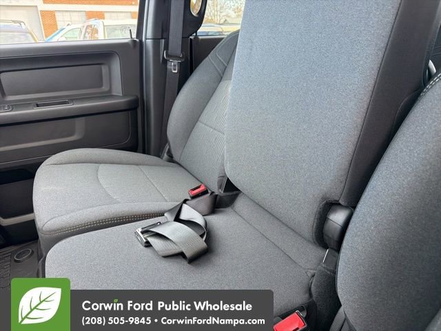 Used 2024 RAM 2500 Tradesman w/ Chrome Appearance Group image 23