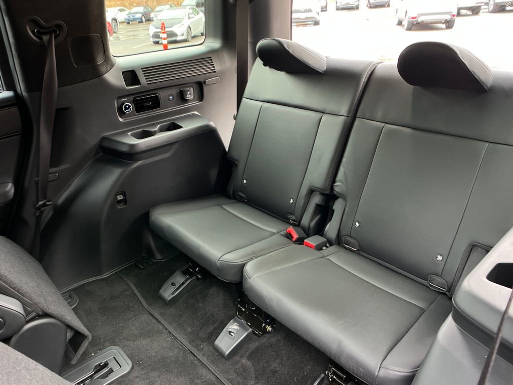 Used 2025 Hyundai Santa Fe Calligraphy image 23