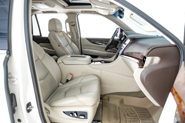 Used 2015 Cadillac Escalade Premium AWD/4WD image 39
