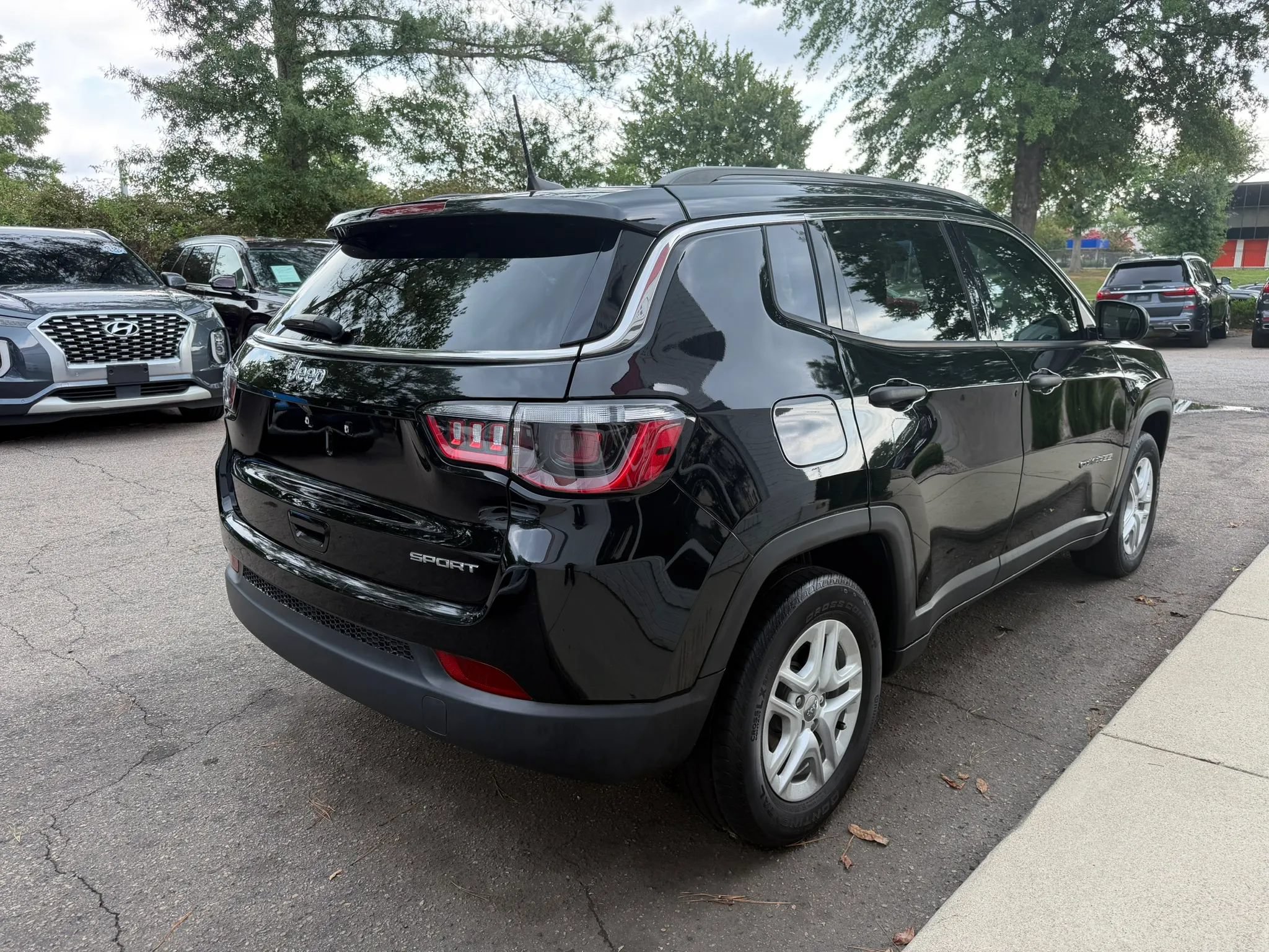 Used 2021 Jeep Compass Sport FWD image 5