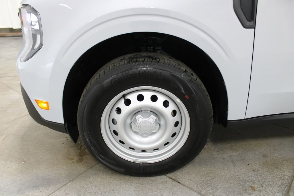 New 2025 Ford Maverick XL w/ Equipment Group 102A image 32