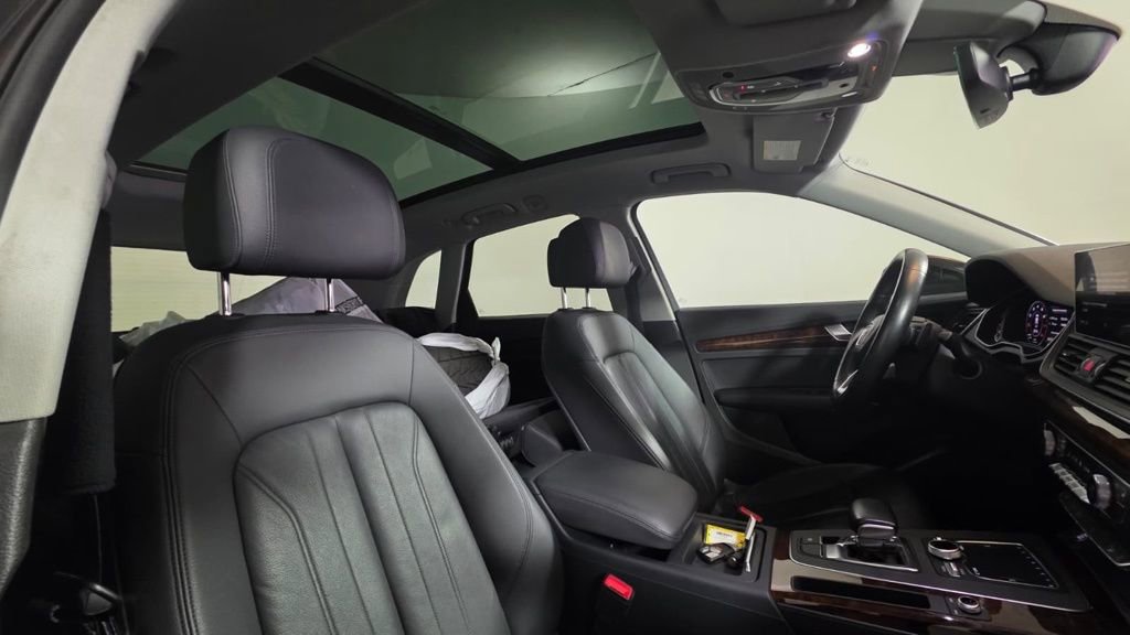 Used 2018 Audi Q5 2.0T Premium Plus w/ Premium Plus Package image 11