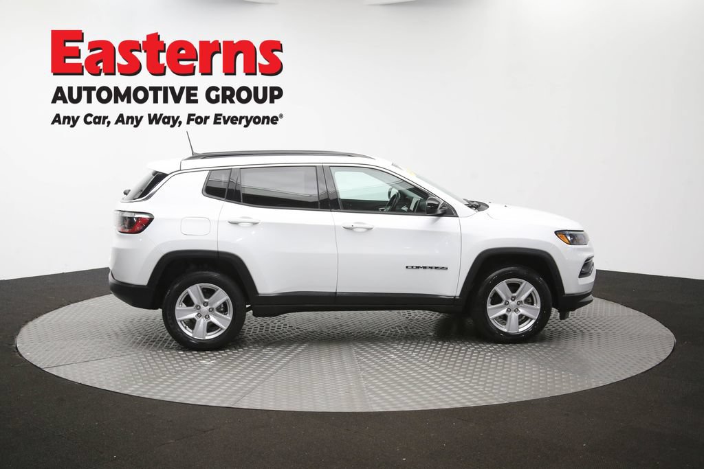 Used 2022 Jeep Compass Latitude w/ Convenience Group AWD/4WD image 44