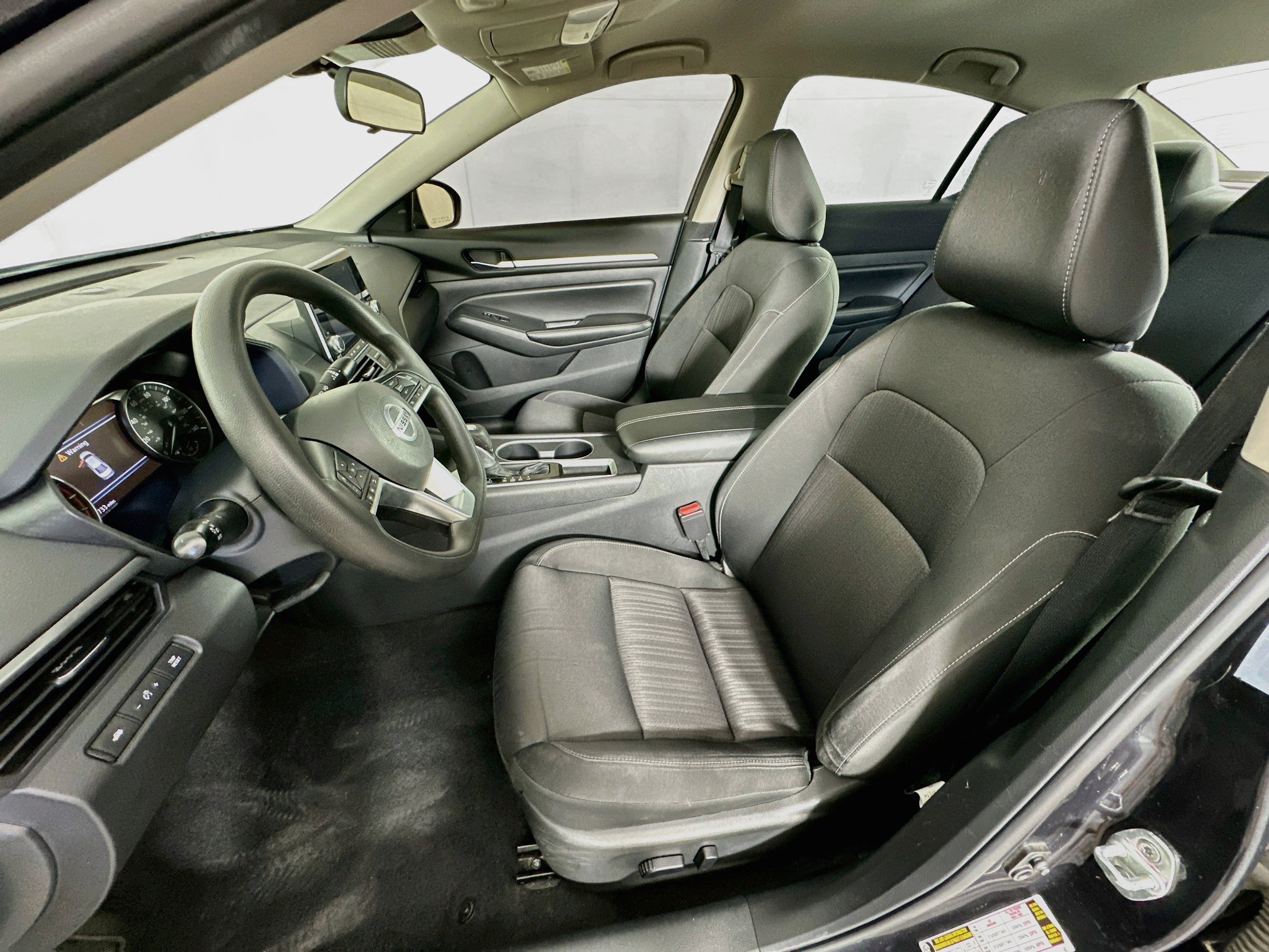 Used 2022 Nissan Altima 2.5 SV FWD image 13