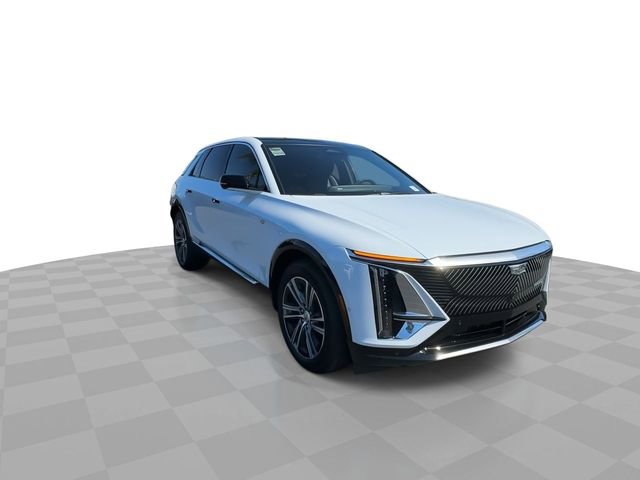 New 2026 Cadillac Lyriq Luxury w/ LPO, Premium Carpet Package RWD image 2