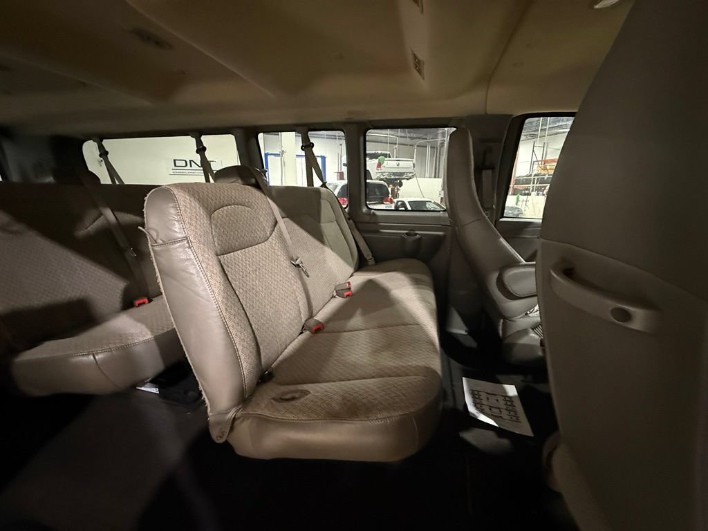 Used 2019 Chevrolet Express 3500 LT w/ LT Preferred Equipment Group RWD image 8