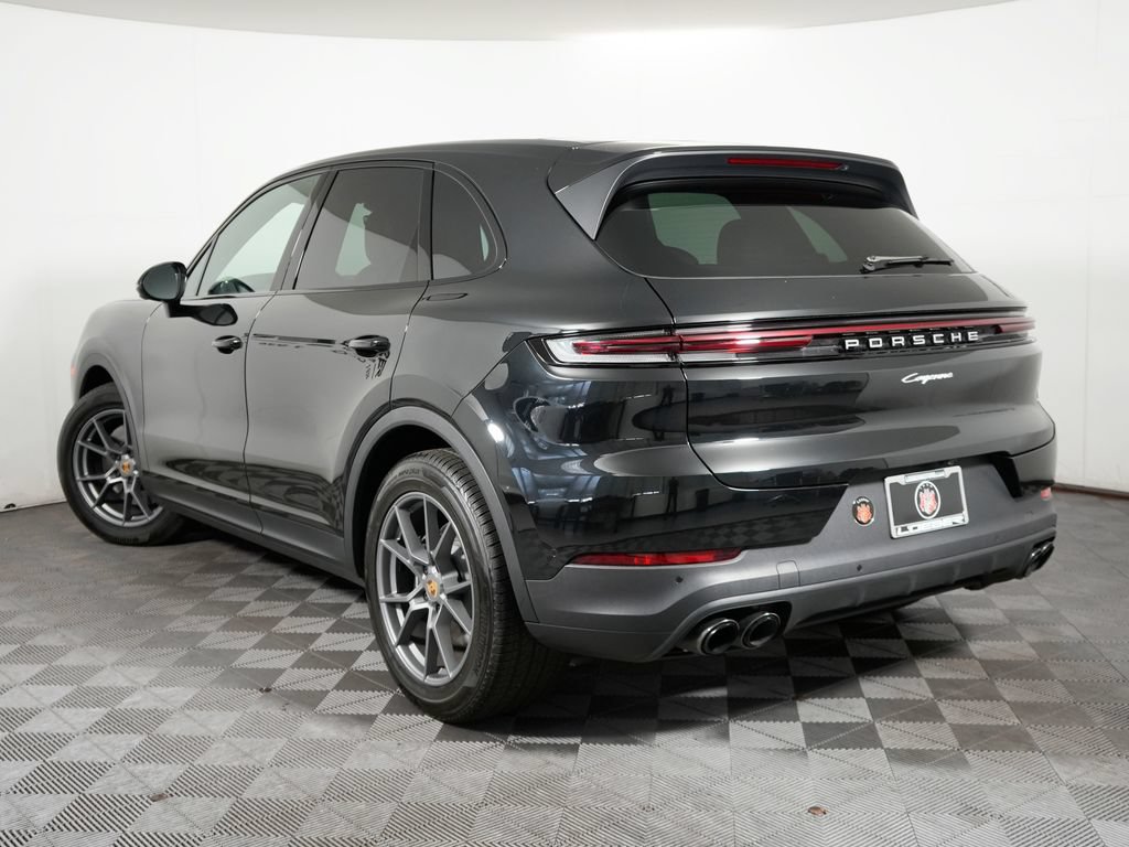 Certified 2024 Porsche Cayenne AWD/4WD image 3