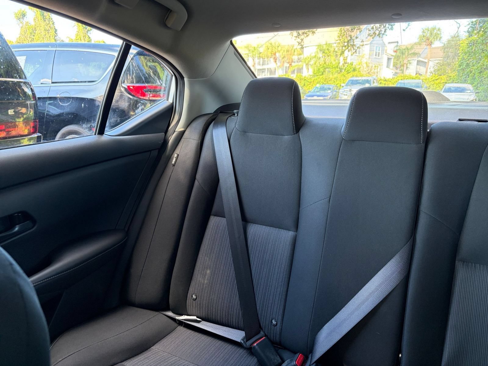 Used 2025 Nissan Sentra SV FWD image 36