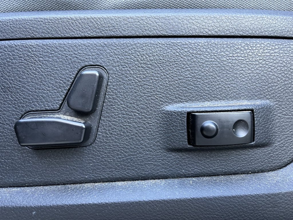Used 2016 RAM 1500 Lone Star RWD image 22