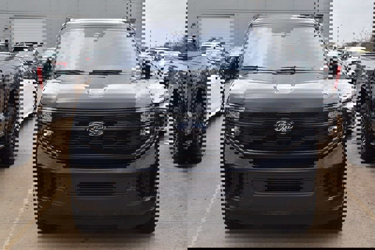 Certified 2025 Ford Expedition Max Active image 3