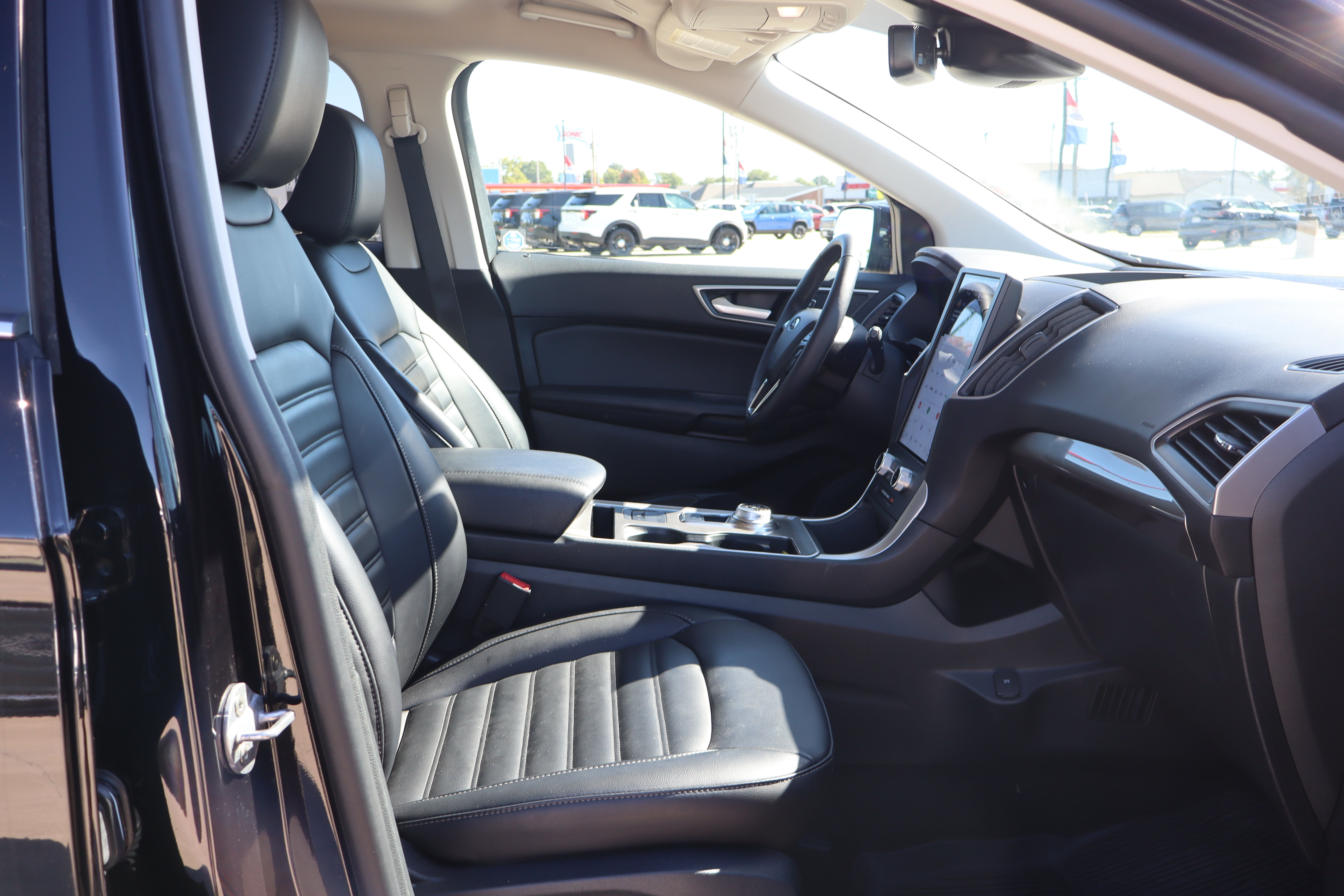 Used 2024 Ford Edge SEL w/ Convenience Package AWD/4WD image 15