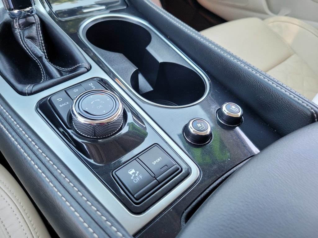 Used 2022 Nissan Maxima Platinum w/ Sport Mat Group FWD image 25