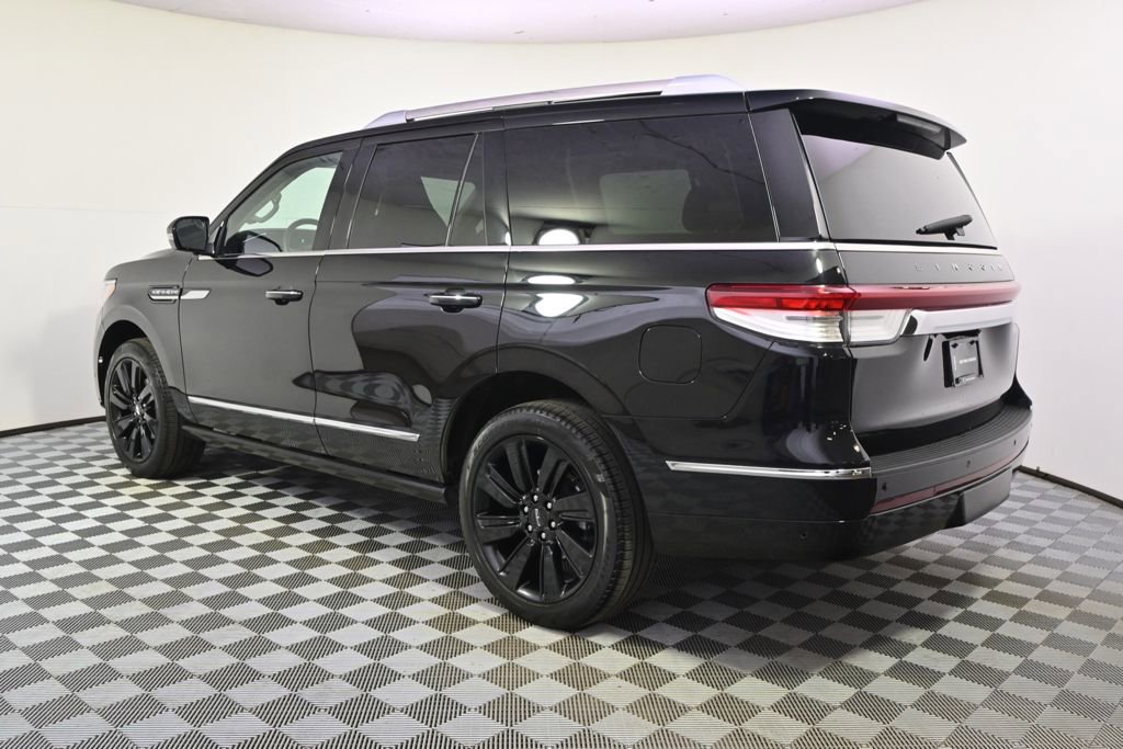 Certified 2023 Lincoln Navigator Reserve w/ Monochromatic Package image 3