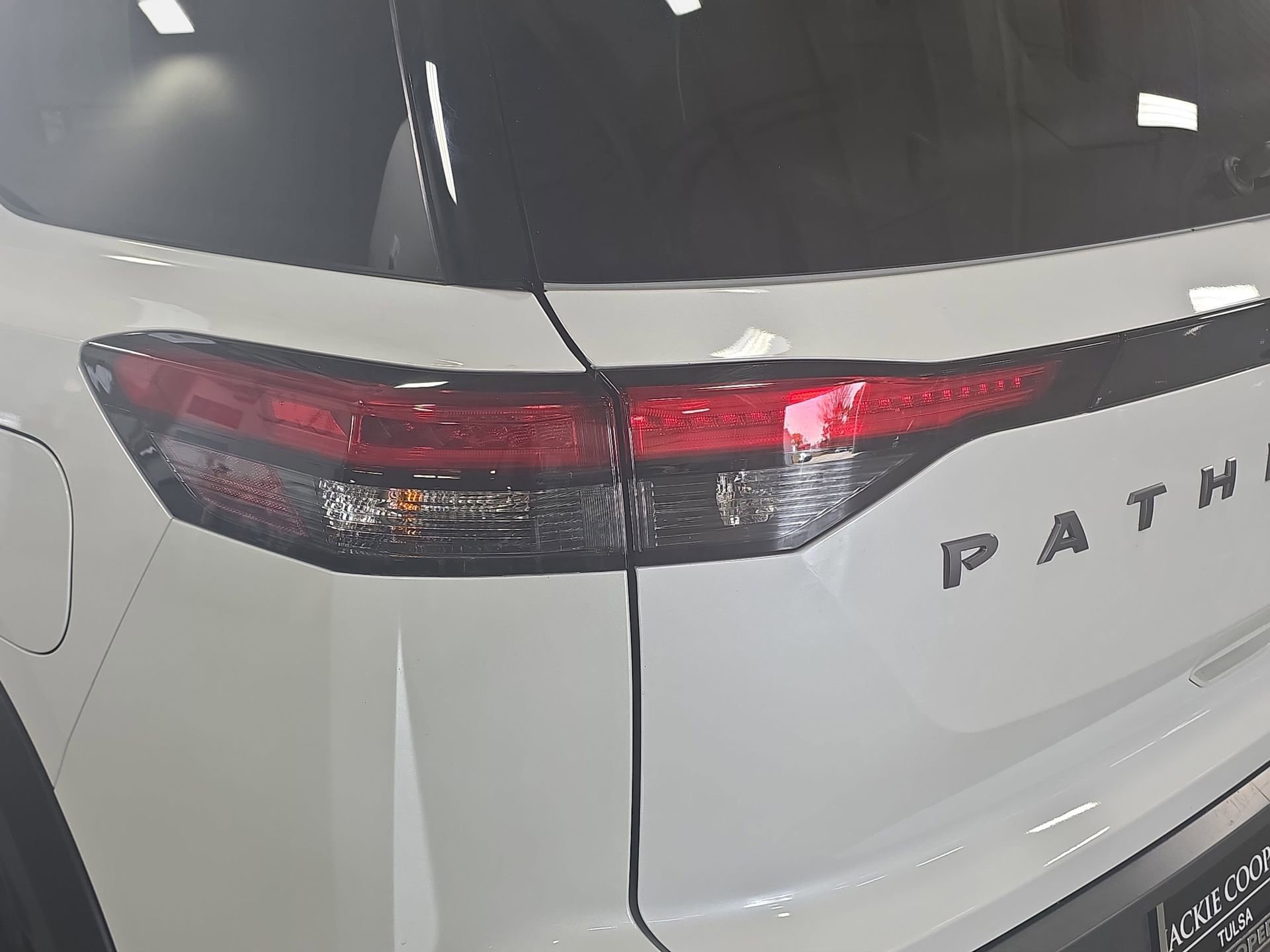 New 2026 Nissan Pathfinder Platinum image 33