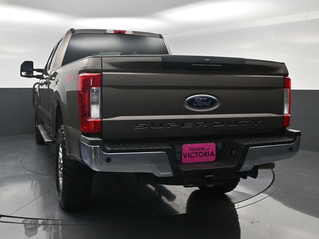 Used 2019 Ford F250 XLT w/ XLT Value Package AWD/4WD image 16