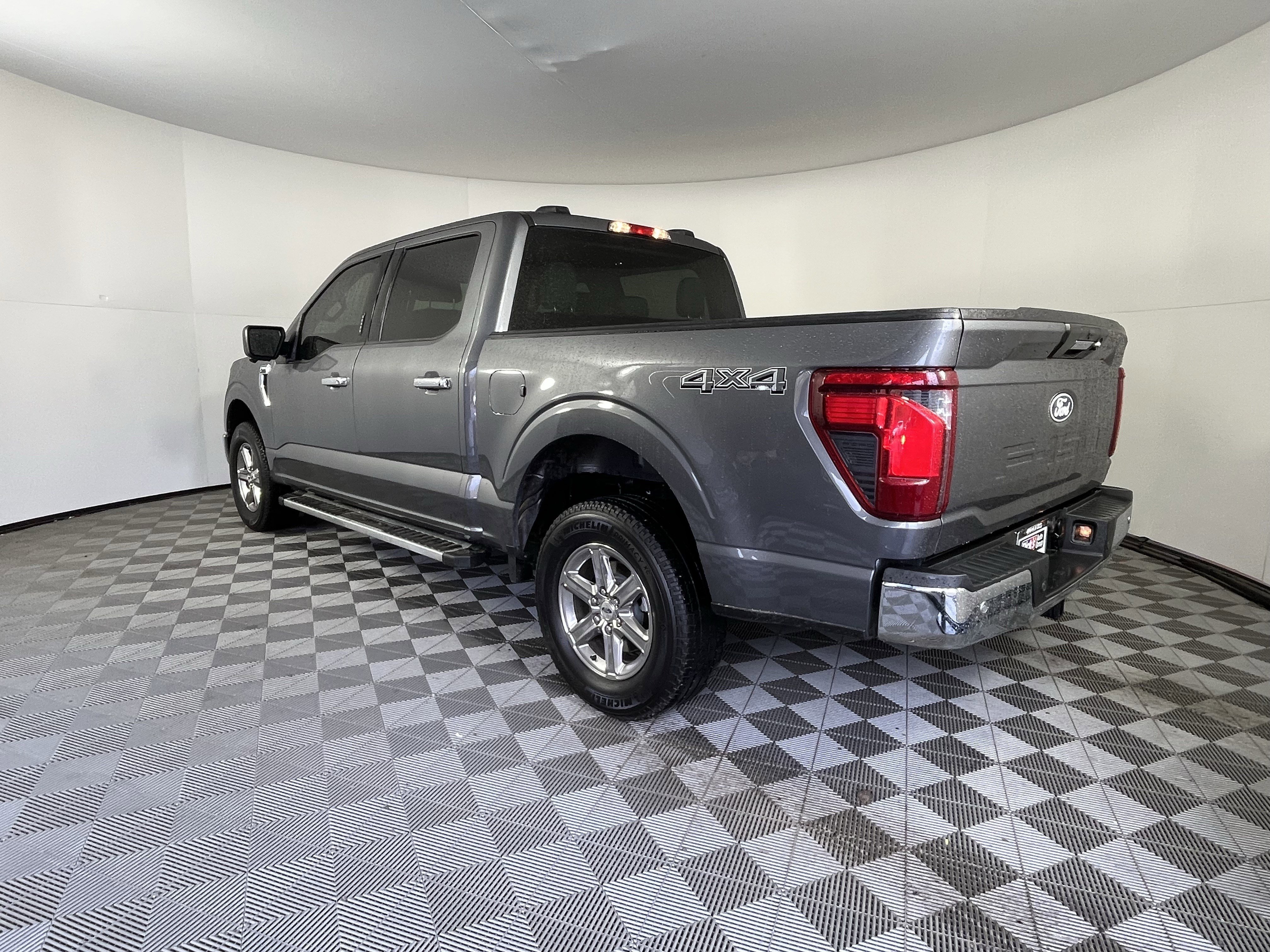 Used 2024 Ford F150 XLT image 5