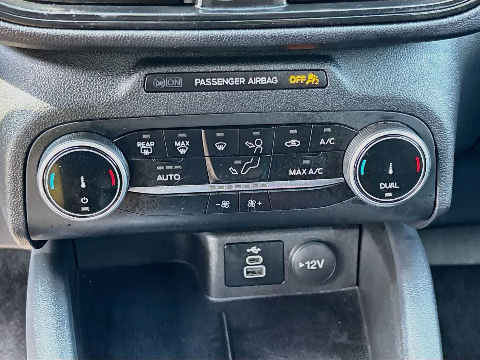 Used 2025 Ford Escape ST-Line AWD/4WD image 15