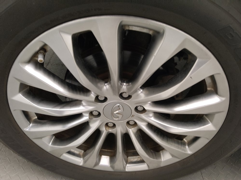 Used 2015 INFINITI QX80 2WD w/ Deluxe Technology Package image 31