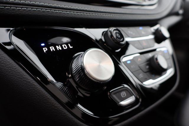 New 2026 Chrysler Pacifica Select FWD image 21