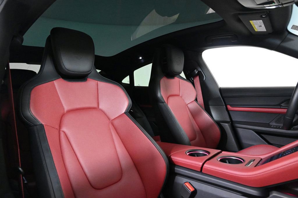 Used 2025 Porsche Taycan 4S image 18