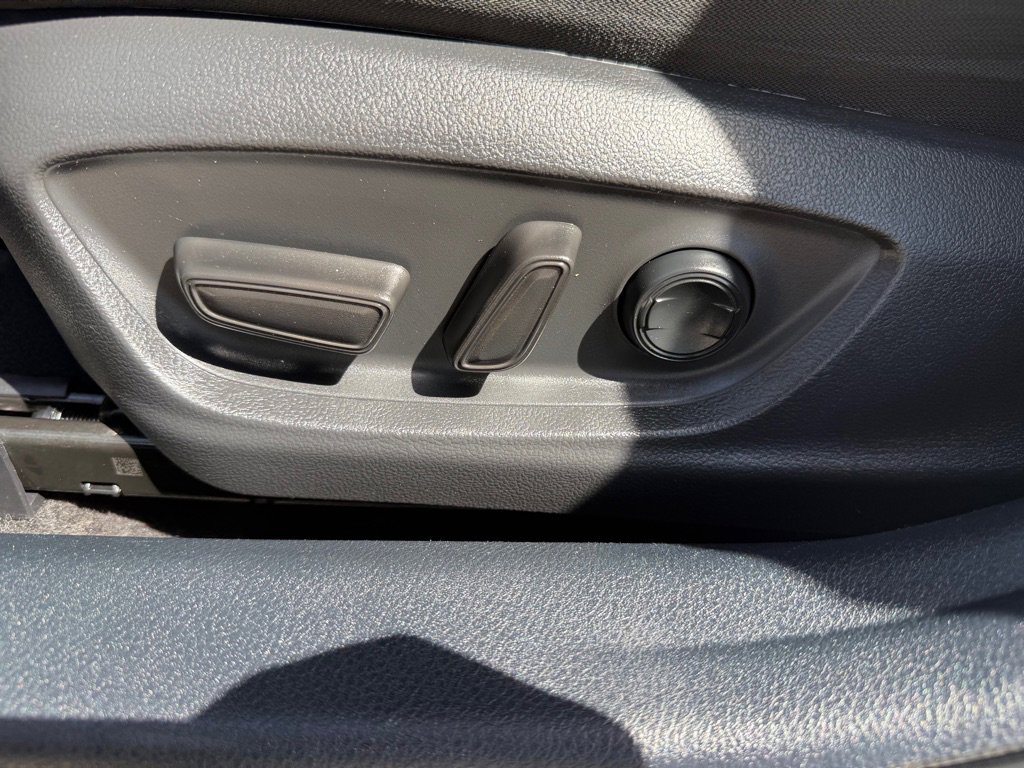 Used 2021 Toyota Camry LE FWD image 19