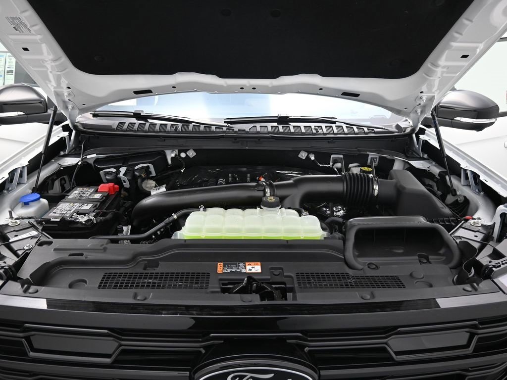 New 2025 Ford Expedition Max Platinum w/ Stealth Performance Package image 39