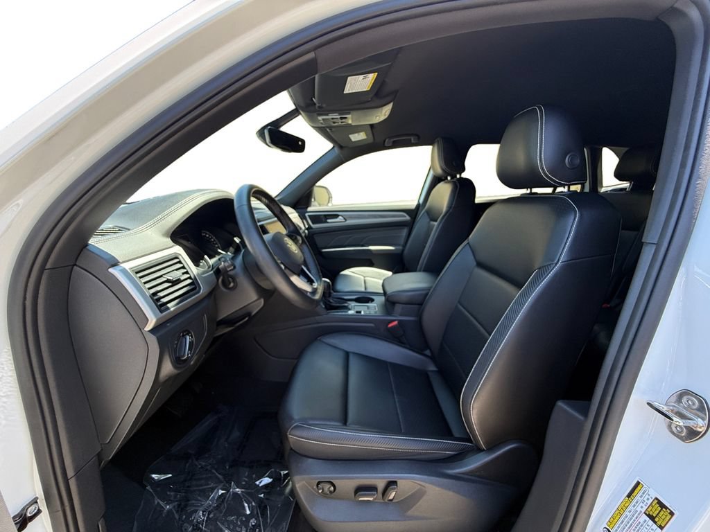 Used 2021 Volkswagen Atlas Cross Sport SE FWD image 9