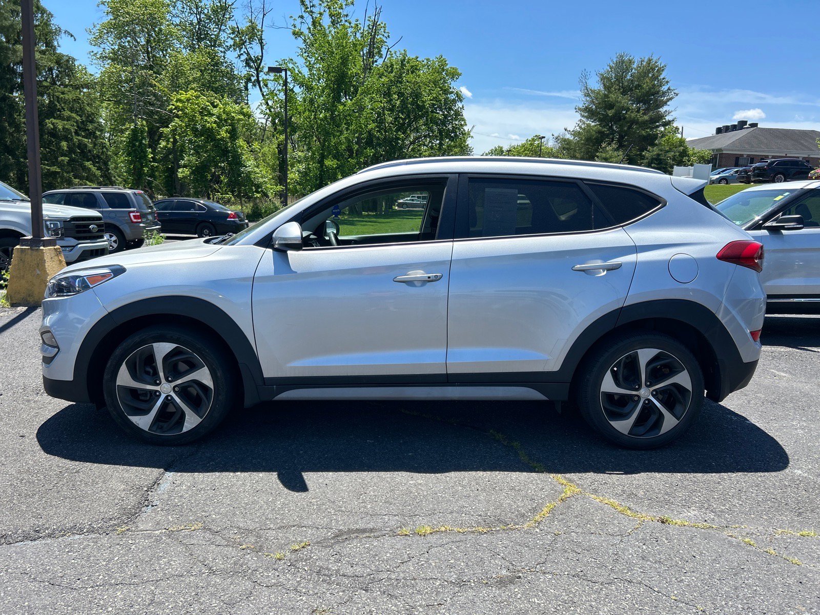 Used 2017 Hyundai Tucson Sport w/ Cargo Package AWD/4WD image 9