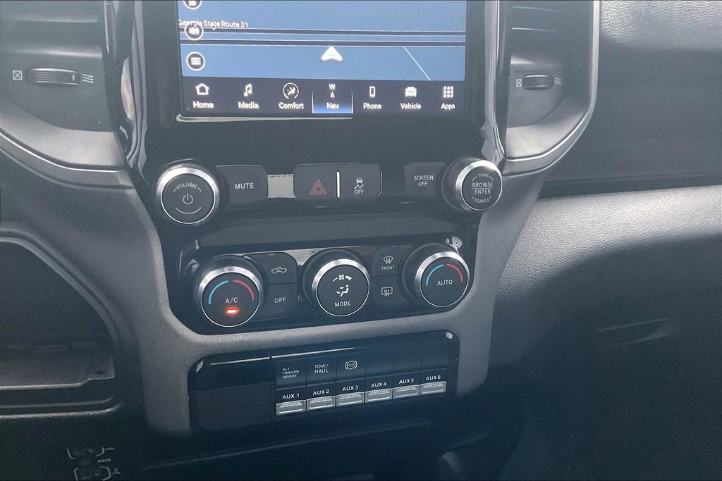 Used 2022 RAM 3500 Tradesman w/ Chrome Appearance Group AWD/4WD image 31