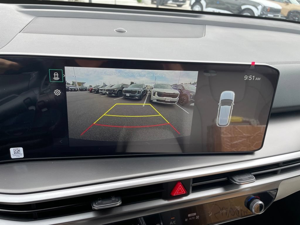 New 2026 Kia Sorento S w/ S Panoramic Sunroof Package FWD image 16